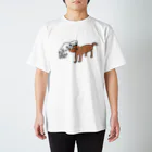 イチゴミルクのねここわ Regular Fit T-Shirt
