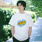 有限会社ケイデザインのウミガメさんの海【4】 Regular Fit T-Shirt
