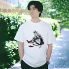 しょうじの靴下を履くネコミミちゃん Regular Fit T-Shirt