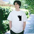 ちばっちょ【ち畳工房&猫ねこパラダイス】の黒猫は見た Regular Fit T-Shirt