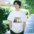 真希ナルセ（マキナル）の歌う三柴（赤・黒・白） Regular Fit T-Shirt