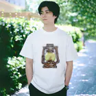 bearbenchのランタン Regular Fit T-Shirt