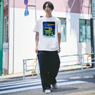 ヒトコト屋の量産型ニャンコ ボックスアート Regular Fit T-Shirt