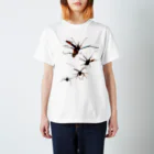osakana_labのテナガカミキリ飛ぶ Regular Fit T-Shirt