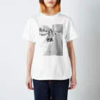 OtoAの隠れた宝石を探す人 Regular Fit T-Shirt