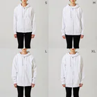 川魚親子の汽水域商店のシーラカンスとサウナ Zip Hoodie :model wear (woman)