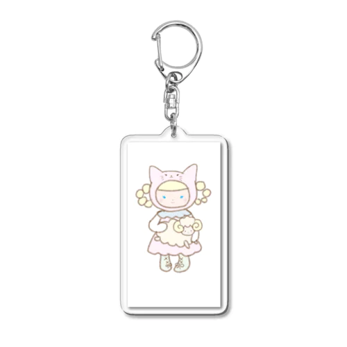 猫のかぶりものしたひつじを抱いた少女 Acrylic Key Chain