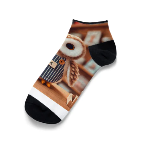 ショップ店員風ふくろうTシャツ Ankle Socks