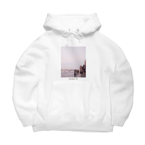 Ottobre .9  /  Venezia，italia Big Hoodie