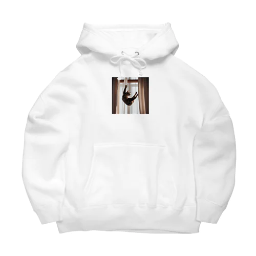 カーテンにつかまっているネコ Big Hoodie