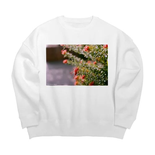 強く咲く花のように Big Crew Neck Sweatshirt