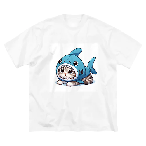 サメのフードを被った可愛らしい子猫 Big T-Shirt