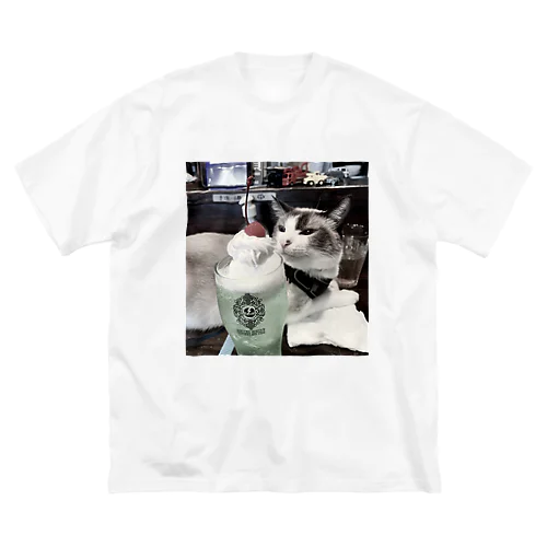 クリームソーダと猫 Big T-Shirt