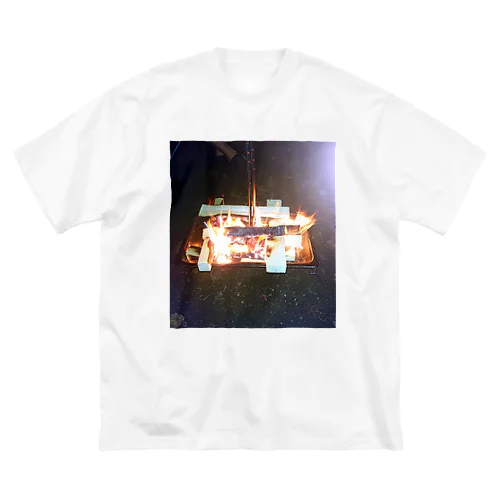焚き火 Big T-Shirt