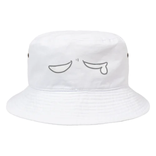 泣 Bucket Hat