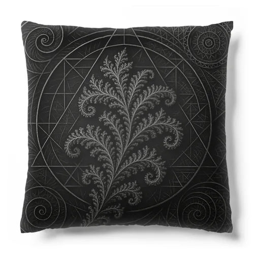 静謐な雰囲気を漂わせるモノトーンの自然の美 Cushion