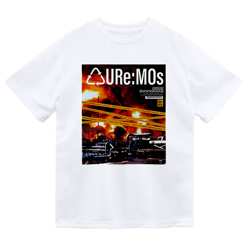 石油コンビナート爆発 Dry T-Shirt