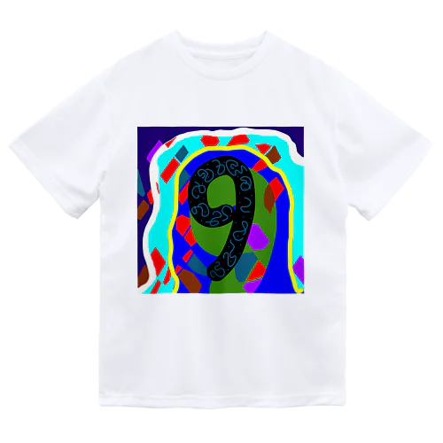 ９歳に胸が高鳴る Dry T-Shirt