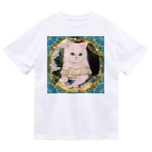 ドレスを着た白い子猫のアンティーク風肖像画 Dry T-Shirt