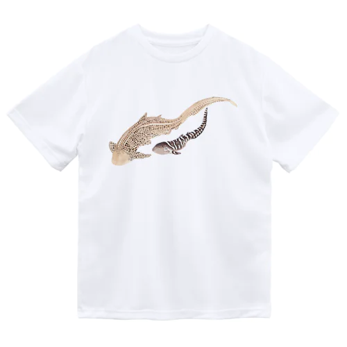 トラフザメの親子 Dry T-Shirt