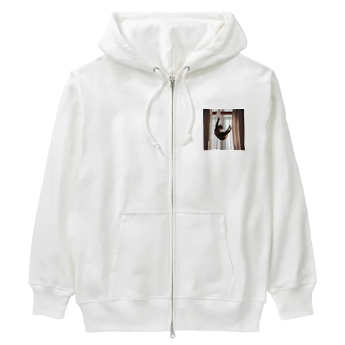 カーテンにつかまっているネコ Heavyweight Zip Hoodie