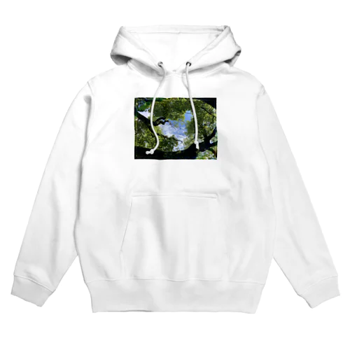 ハート型の空 Hoodie