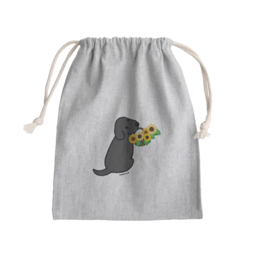 振り向くブラックラブラドールとひまわり Mini Drawstring Bag