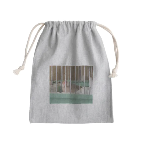 もも「なに撮ってんのよぉ」 Mini Drawstring Bag