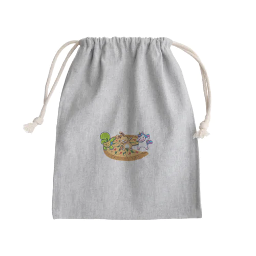 かわいいキャラがピザの上でダンシング！ Mini Drawstring Bag