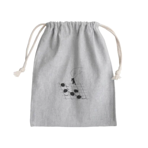 ねこのリバーシゲーム Mini Drawstring Bag