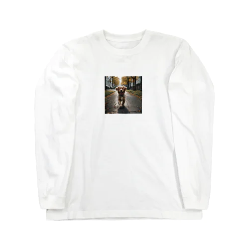 散歩している犬 Long Sleeve T-Shirt