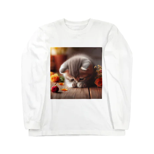 花瓶を倒して意気消沈のこにゃんこ Long Sleeve T-Shirt