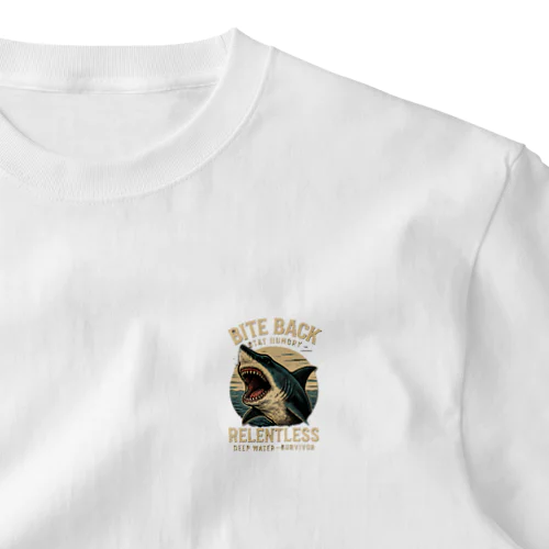 「BITE BACK」シャークヴィンテージTシャツ｜深海の王者、叫ぶ。 One Point T-Shirt