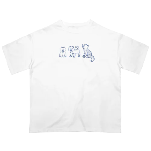 へんてこ犬くまちゃん  Oversized T-Shirt