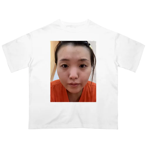 愛する妻が捕まってしまいました Oversized T-Shirt