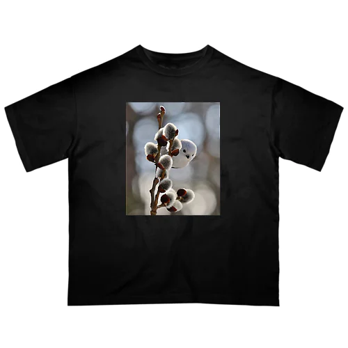 【人気シリーズ】サロベツで雪の妖精シマエナガ Oversized T-Shirt