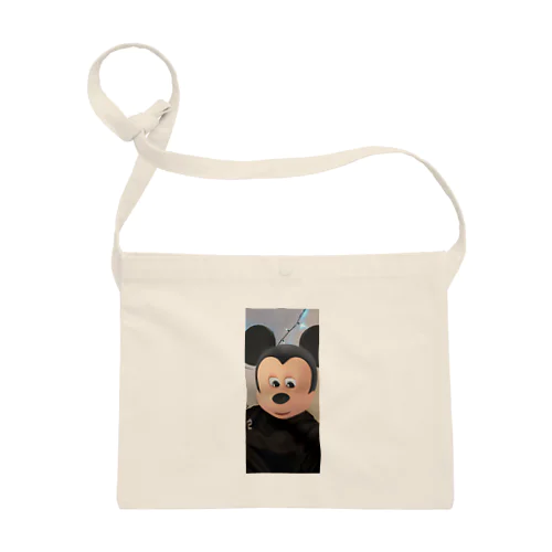 ぶりぶり二足歩行黒鼠 Sacoche