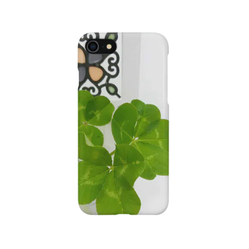 四葉のクローバー iPhone Smartphone Case