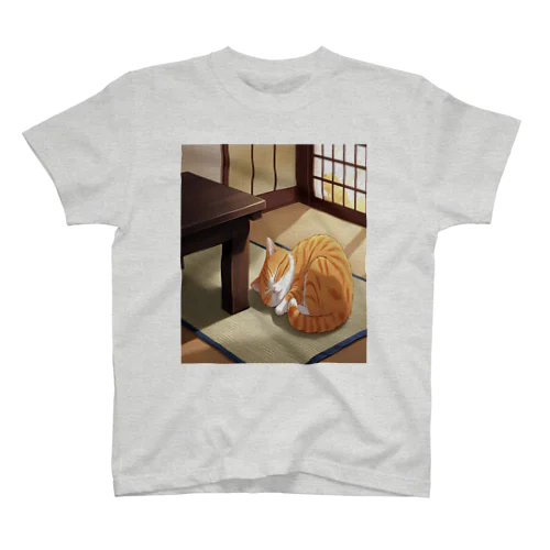 太っちょ猫とちゃぶ台 Regular Fit T-Shirt