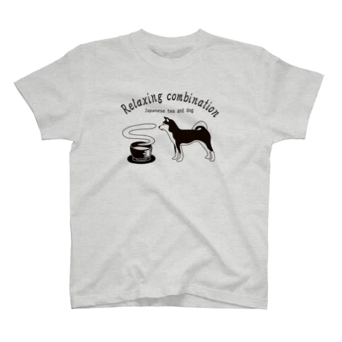 日本の犬とお茶(モノトーン) Regular Fit T-Shirt