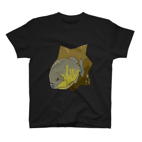 ピラニア　B01 Regular Fit T-Shirt