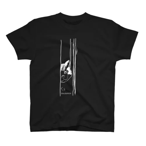 ドアからのぞくぅ『くぅちゃん』 Regular Fit T-Shirt