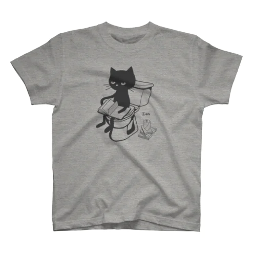 トイレット•キャット Regular Fit T-Shirt
