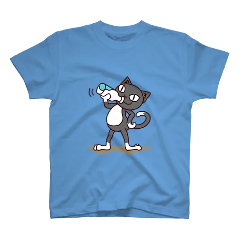くつ下ねこさん（飲む） Regular Fit T-Shirt
