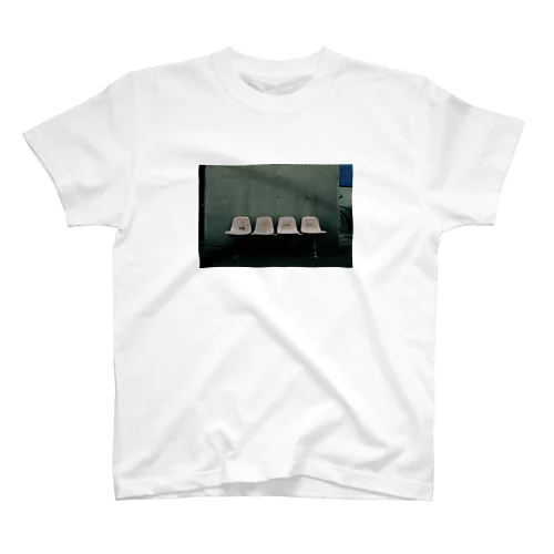 予備校裏の落書きアートベンチ Regular Fit T-Shirt