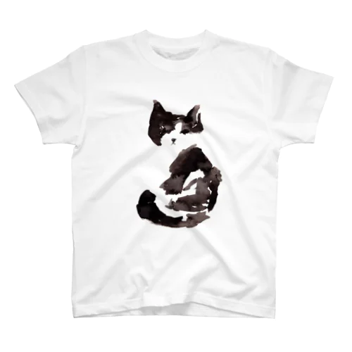 墨猫その1（ハチワレ） Regular Fit T-Shirt