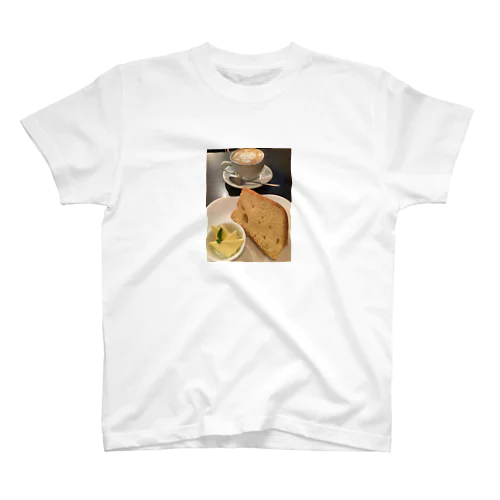 ケーキ Regular Fit T-Shirt