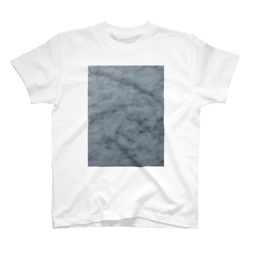 雪みたいな雲 Regular Fit T-Shirt