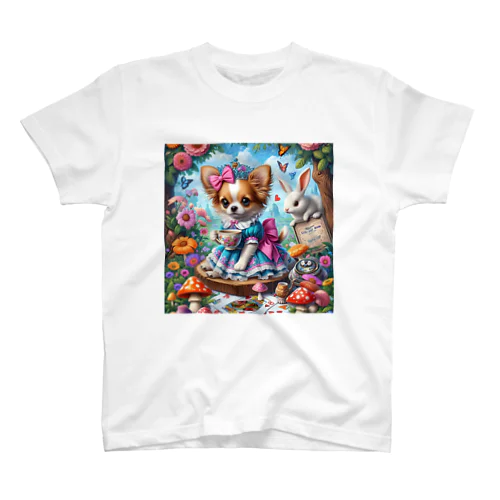 不思議の国のチワワちゃん Regular Fit T-Shirt