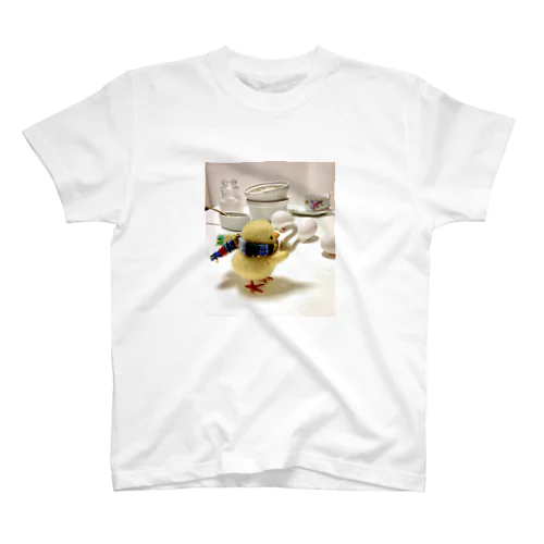 ひよこが好きだ！(巳年にちなんで白蛇もいます) Regular Fit T-Shirt